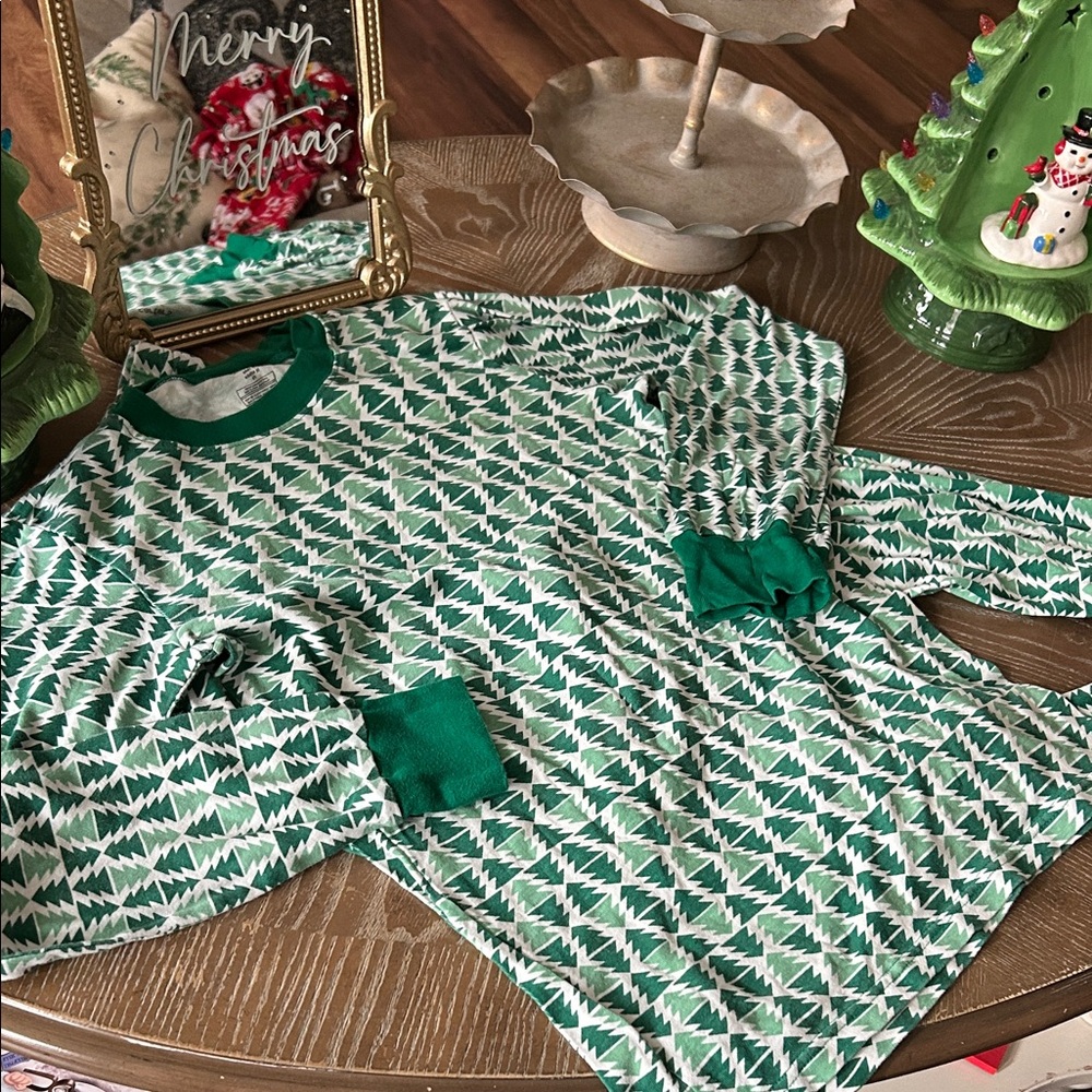 Adult Green Christmas Tree Pajama Set Size Small